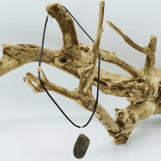 Pendentif Pierre Roulée Jaspe Sang De Dragon A+